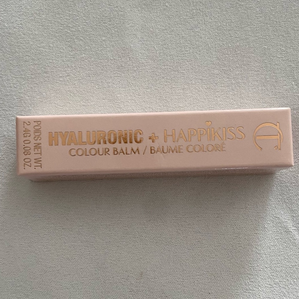 Charlotte Tilbury Hyaluronic
Happikiss Lipstick Balm